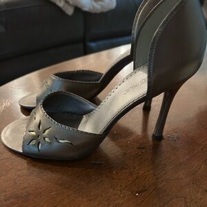 Beautiful, very gently worn heels by BCBGirls size 9B - 39